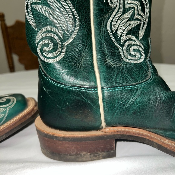 Green Justin Boots with Embroidery - Picture 6 of 7